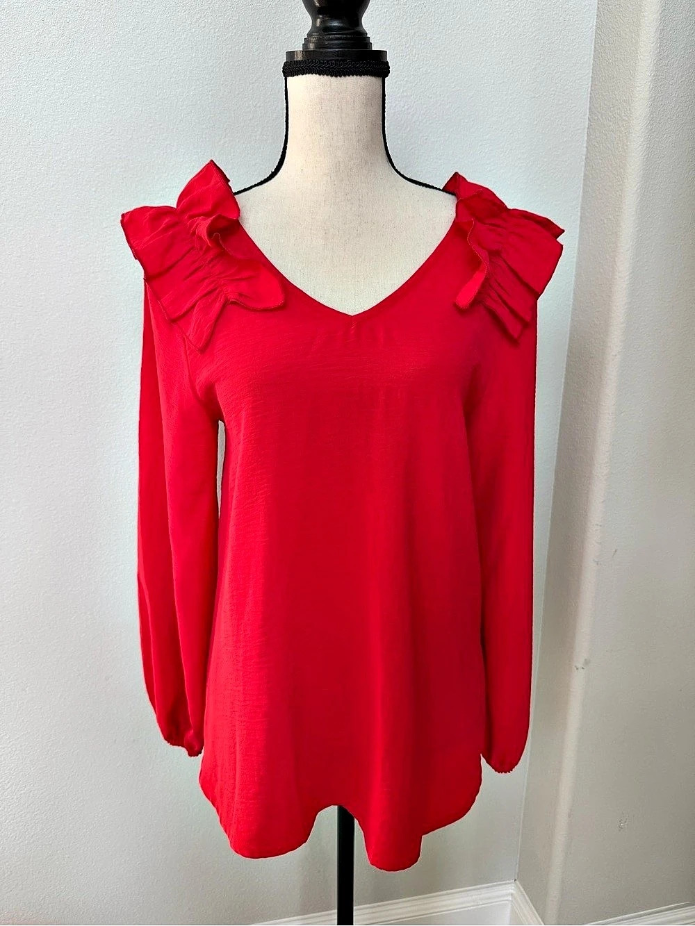 JODIFL Red Ruffle Sleeve Blouse